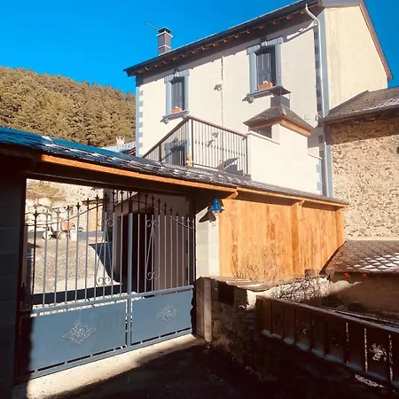 Maison Boule De Neige, Meuble De Tourisme 3 Etoiles Formigueres