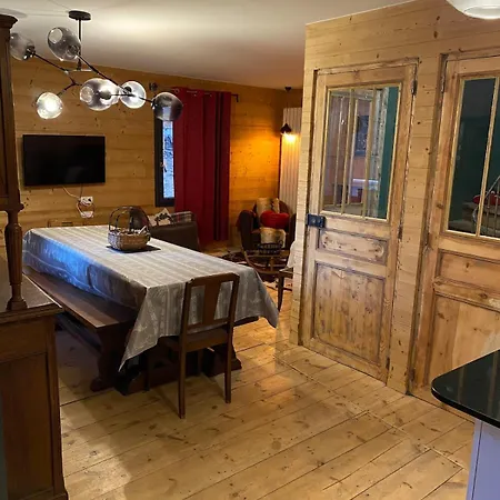 Holiday home Maison Boule De Neige, Meuble De Tourisme 3 Etoiles Formigueres